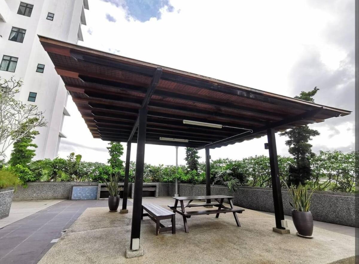 Platino 4Bedrooms Paradigm Mall Netflix By Stay Johor Bahru Esterno foto